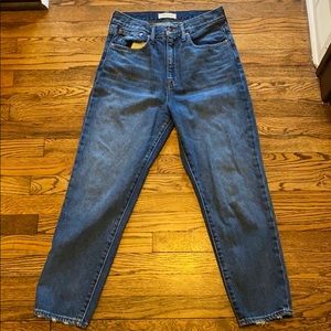 Madewell “The mom jean” size 27x26.
